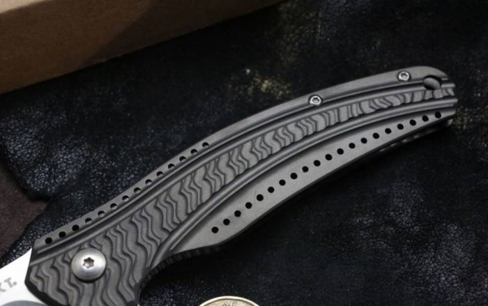 Складной нож CRKT Ripple Grey Combo, сталь Acuto 440, рукоять нержавеющая сталь 420J2