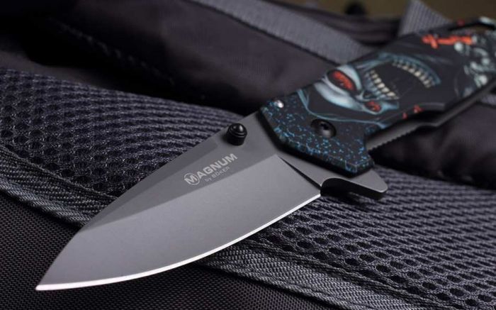 Складной нож Boker Screaming Skull, сталь 440А, рукоять нержавеющая сталь