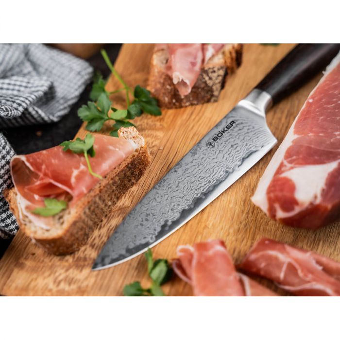 Поварской кухонный шеф нож Boker Meisterklinge Damast Chef's Knife Small, сталь дамаск, рукоять дуб