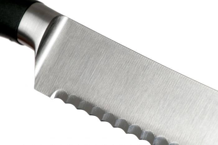 Кухонный хлебный нож Bker Core Professional Bread Knife, 220 мм, сталь X50CrMoV15, рукоять пластик