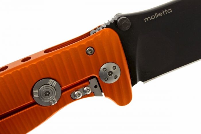 Нож складной LionSteel SR1A OB ORANGE, сталь D2 Black Finish, рукоять алюминий (Solid®), оранжевый