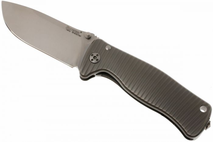 Нож складной LionSteel SR2 G (GREY) Mini, сталь Uddeholm Sleipner® Satin, рукоять титан по технологии Solid®, серый