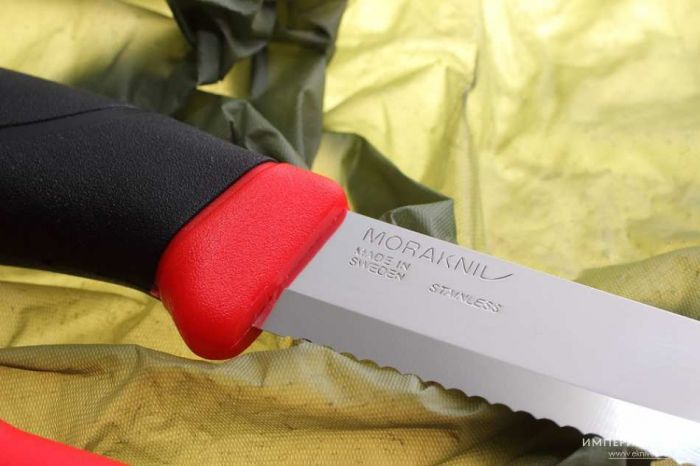 Нож с фиксированным лезвием Morakniv Companion F Rescue, сталь Sandvik 12С27, рукоять резина/пластик