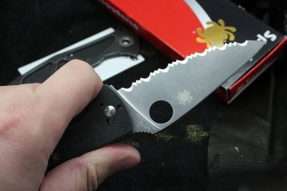 Нож складной Tenacious Spyderco C122GS, сталь 8Cr13MOV Satin Serrated, рукоять стеклотекстолит G-10, чёрный