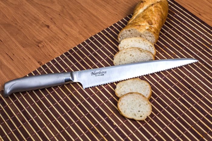 Кухонный нож для нарезки хлеба, Fuji Cutlery Narihira, Tojiro, FC-63, сталь Mo-V, в картонной коробке