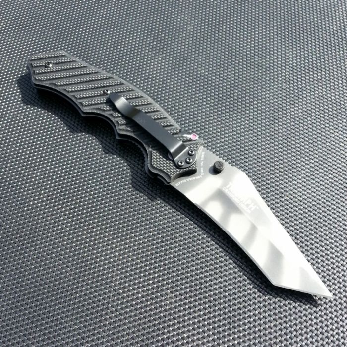 Полуавтоматический складной нож CRKT Triumph Tiger Stripe, сталь Aus 8, рукоять G-10