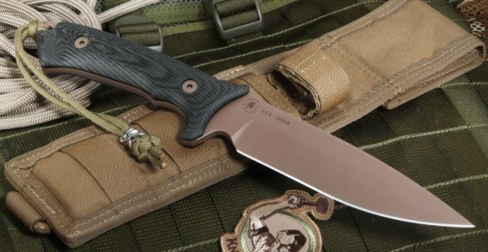 Нож с фиксированным клинком Spartan Blades Harsey Difensa, сталь CPM-S35VN Flat Dark Earth, рукоять черная микарта, чехол песочный